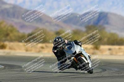 media/Jan-09-2022-SoCal Trackdays (Sun) [[2b1fec8404]]/Turn 14 (10am)/